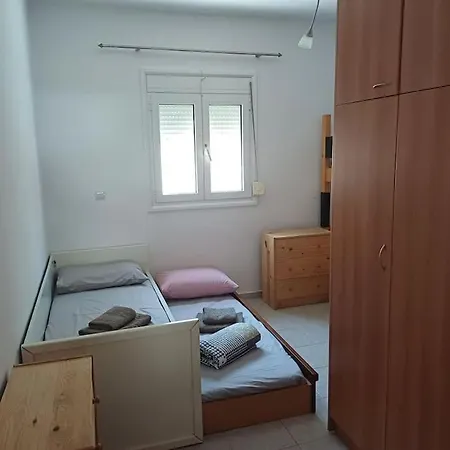 Vakantiehuis George House *