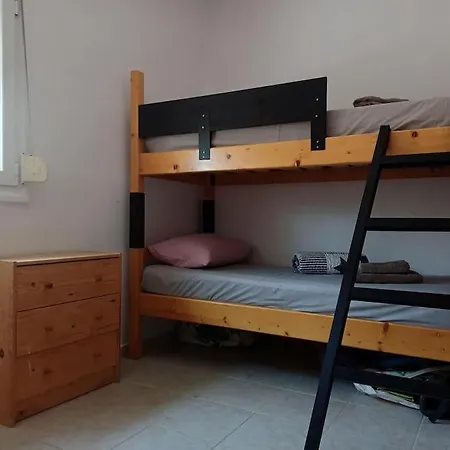 George House * Paliúri