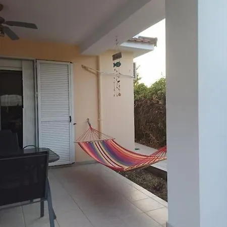 Dom wakacyjny George House *