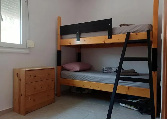 George House * Paliúri