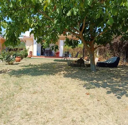 George House Paliúri